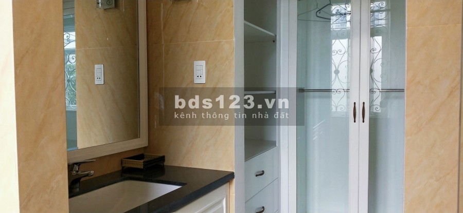 cho thuê Villa 10x20m Hầm Trệt 3 lầu Thảo Điền- Quận 2. MS: A83