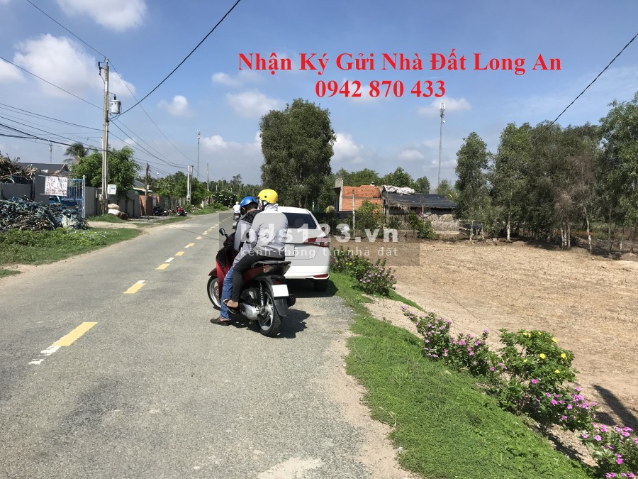 Cần bán thửa đất mặt tiền ĐT 833 Tân Trụ - Long An.