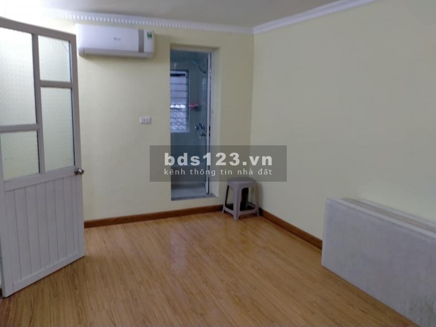Ba Đình , mặt ngõ , kinh doanh Đỉnh , thông , rộng, mặt tiền 4M . 32Mx3T 3 tỷ