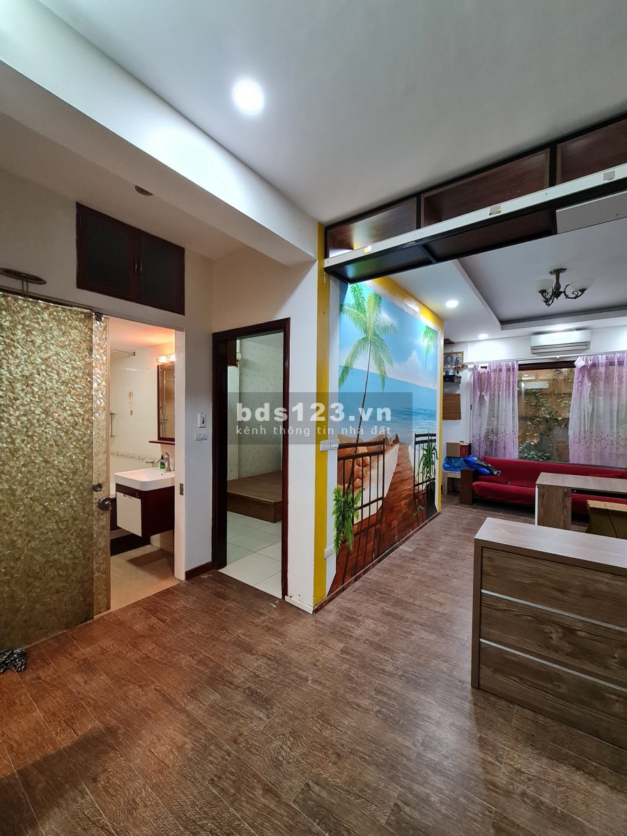 Nhà mới Lô góc Ôtô KD Nguyễn Sơn, Long Biên 50m2