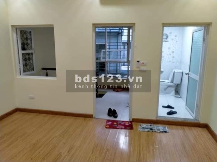 Bán gấp nhà Đào Tấn DT 35m 3 Tầng MT 4m giá 3 tỷ