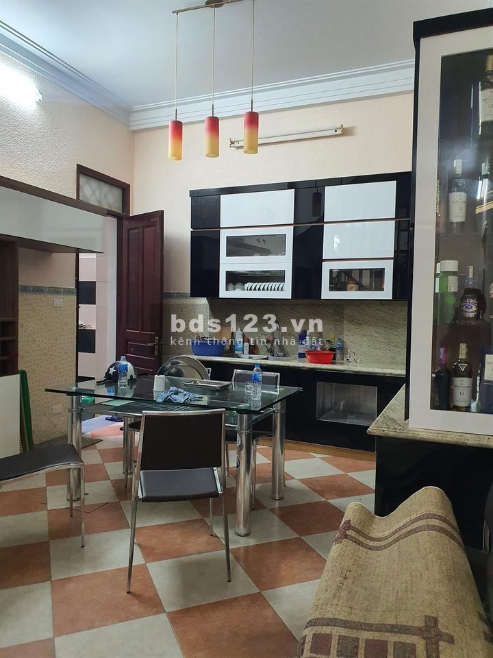 Bán nhà có sổ hồng đường Lê Hồng Phong Quận 10_36 m2_4 tỷ 1. Lh: 0399617998