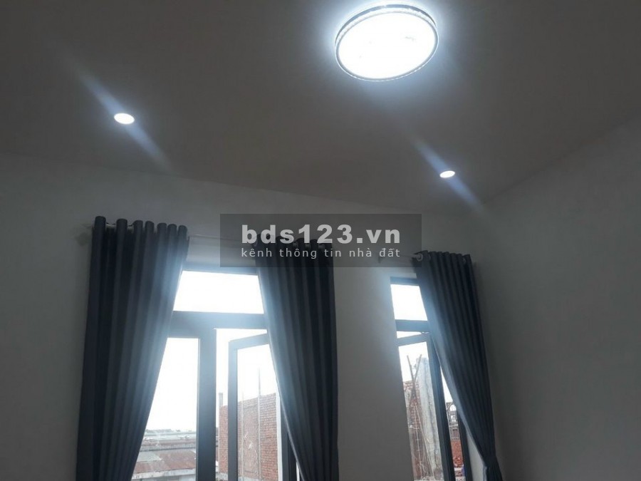 NHÀ GẦN CHỢ PHÚ PHONG , MIẾU ÔNG CÙ
