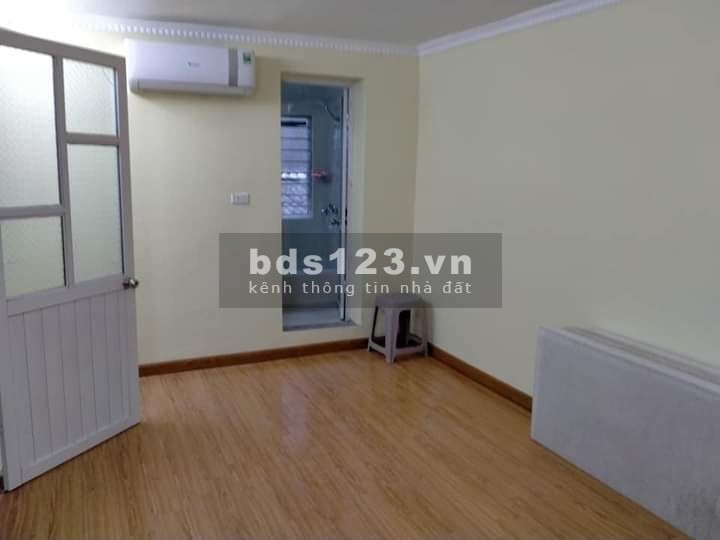 Bán gấp nhà Đào Tấn DT 35m 3 Tầng MT 4m giá 3 tỷ