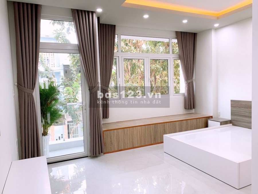 NHÀ Gần chợ BÌNH CHÁNH ,DT 100m2 ,Nhà 1 trệt 1 lầ