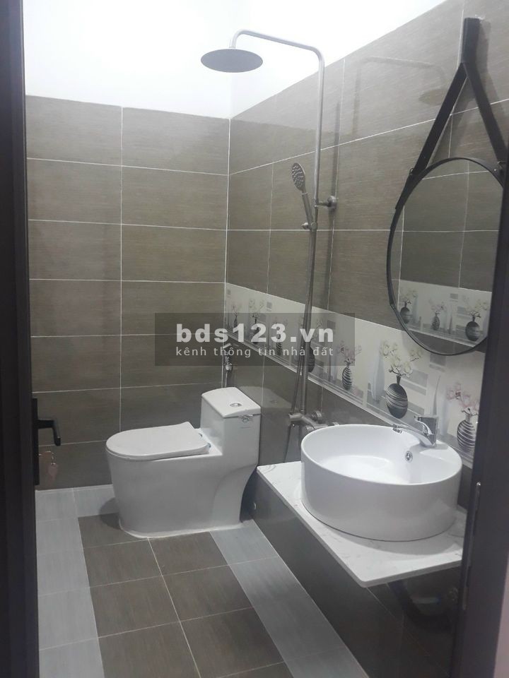 NHÀ GẦN CHỢ PHÚ PHONG , MIẾU ÔNG CÙ