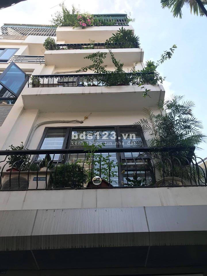 BÁN GẤP NHÀ GẦN NGÃ TƯ SỞ 38M2 5 TẦNG LÔ GÓC 30M RA Ô TÔ VỀ Ở LUÔN