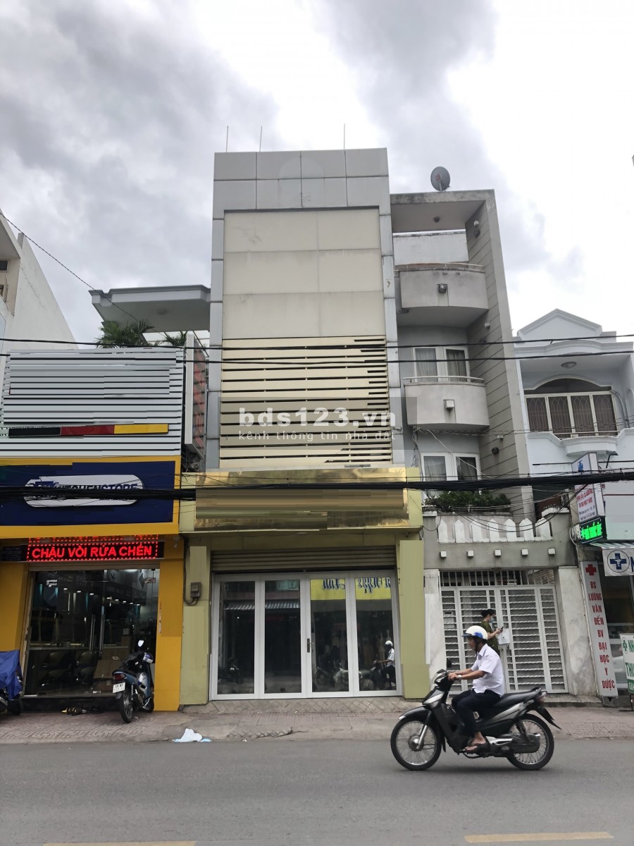 Mặt Tiền Sầm uất 4 x 16 - 3 lầu Hoàng Hoa Thám, Phường 12