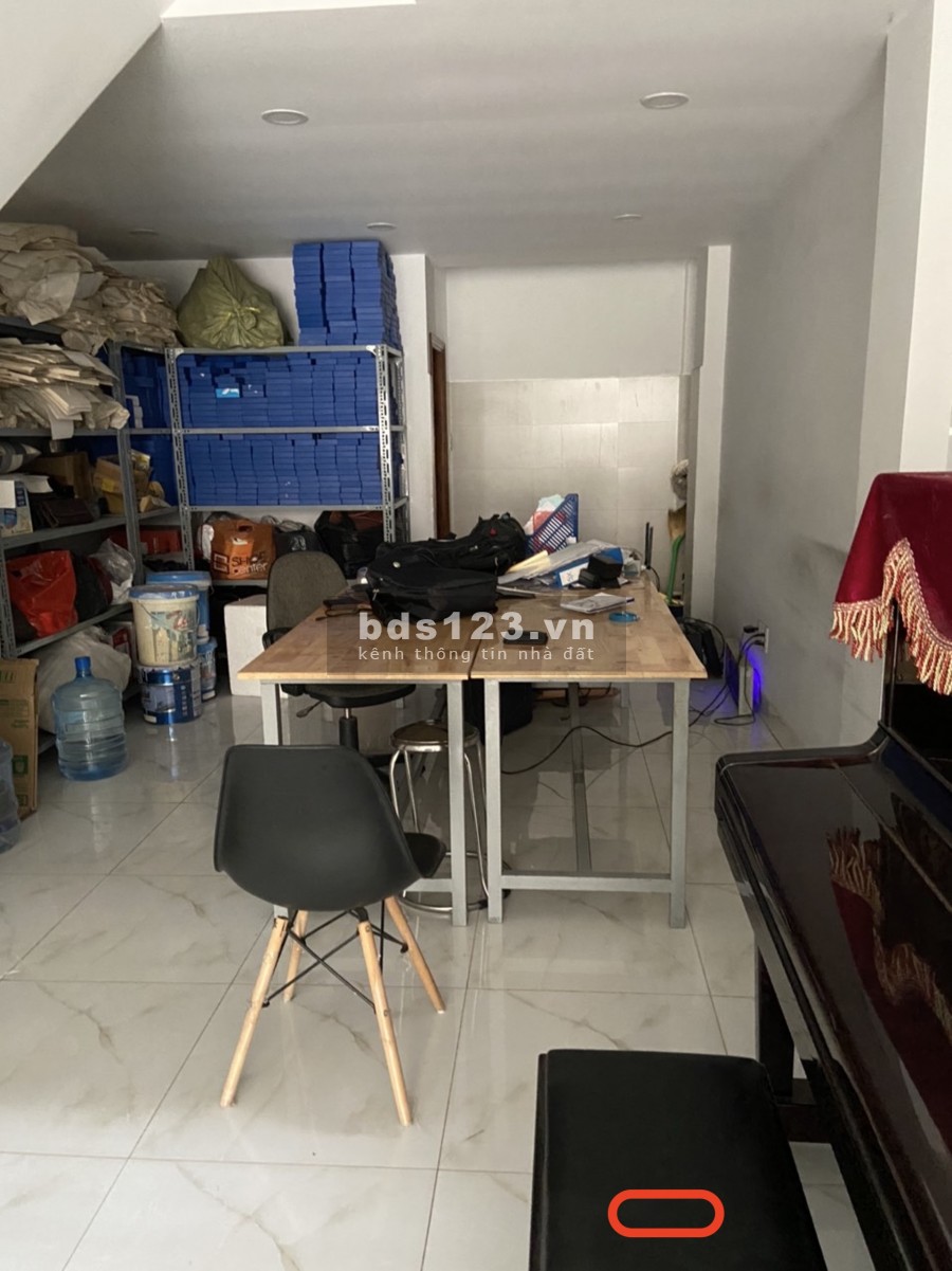 Nhà HXH Nguyễn Xí 4x14m Trệt, lửng, 2lầu st. 4pn, 3wc. 18tr/th.