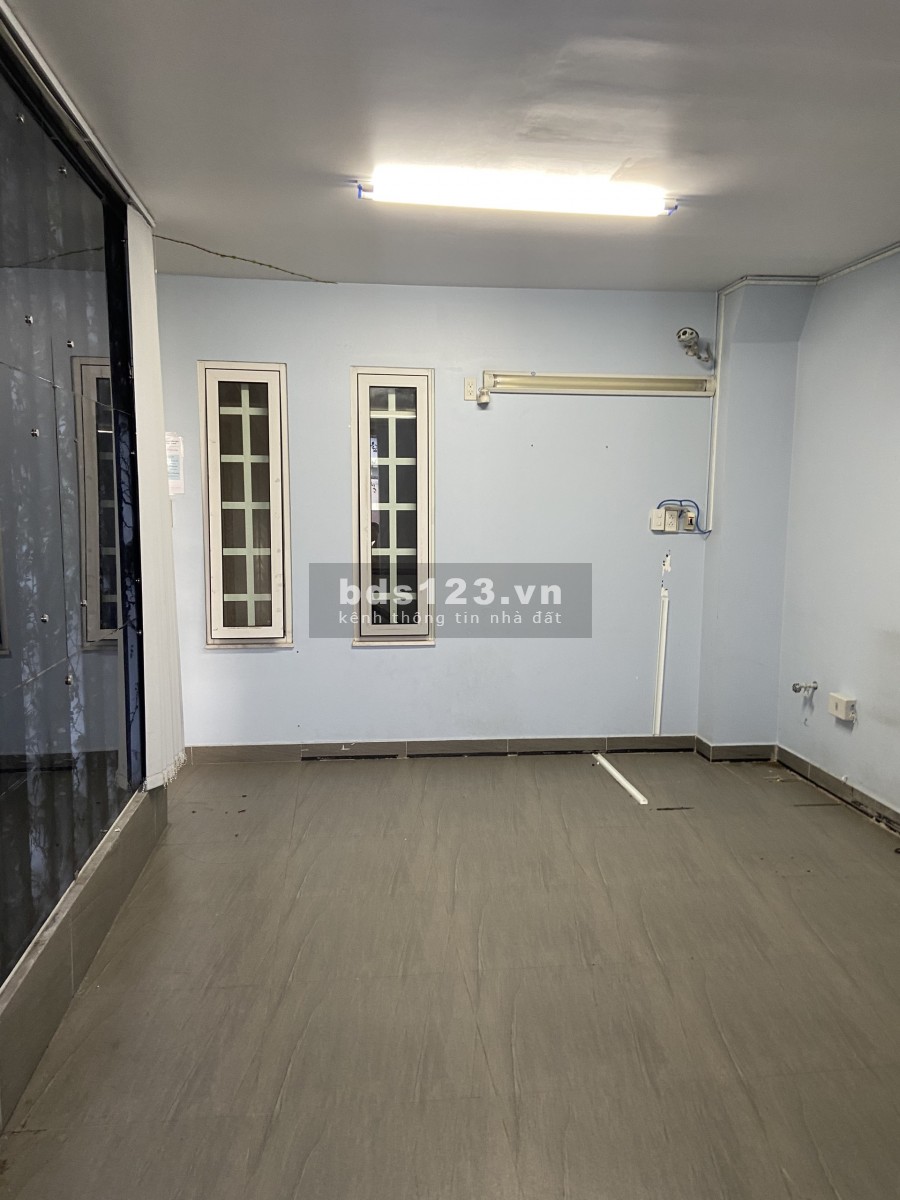 Cho thuê nhà hẻm 3 xe tải tránh nhau Phan Văn Trị 30tr
