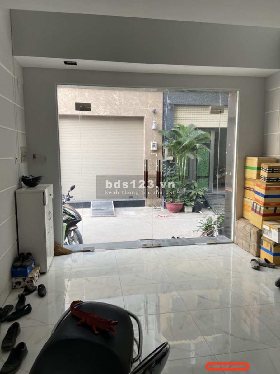 Nhà HXH Nguyễn Xí 4x14m Trệt, lửng, 2lầu st. 4pn, 3wc. 18tr/th.