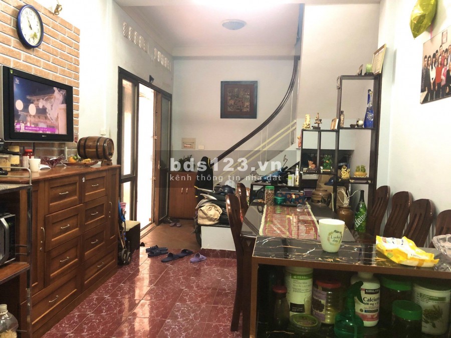 Bán nhà phố Yên Lạc, cách 1 nhà ra đường ô tô, 36m2 x 4 tầng