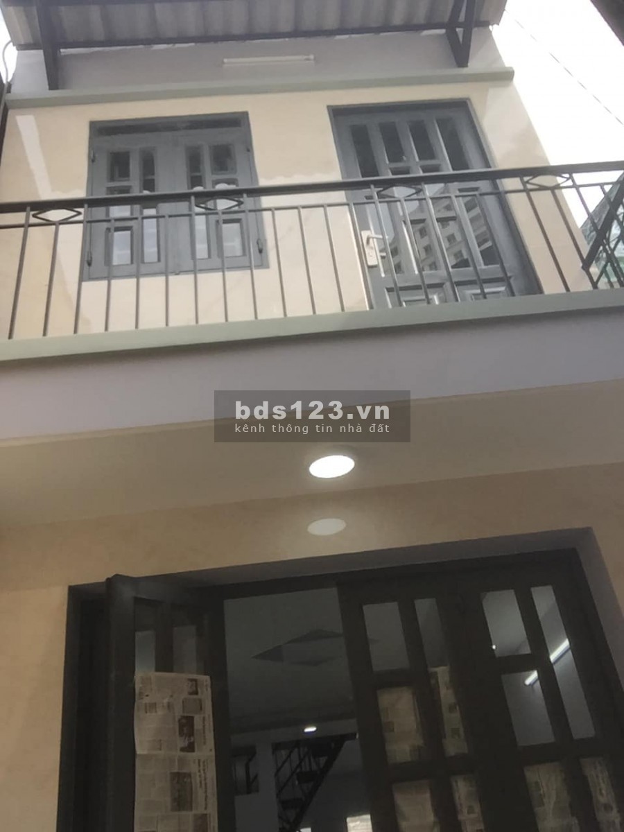 Bán nhà riêng, hẻm Bến Vân Đồn, Q4, 65m2, chỉ 2,3 tỷ, SHR