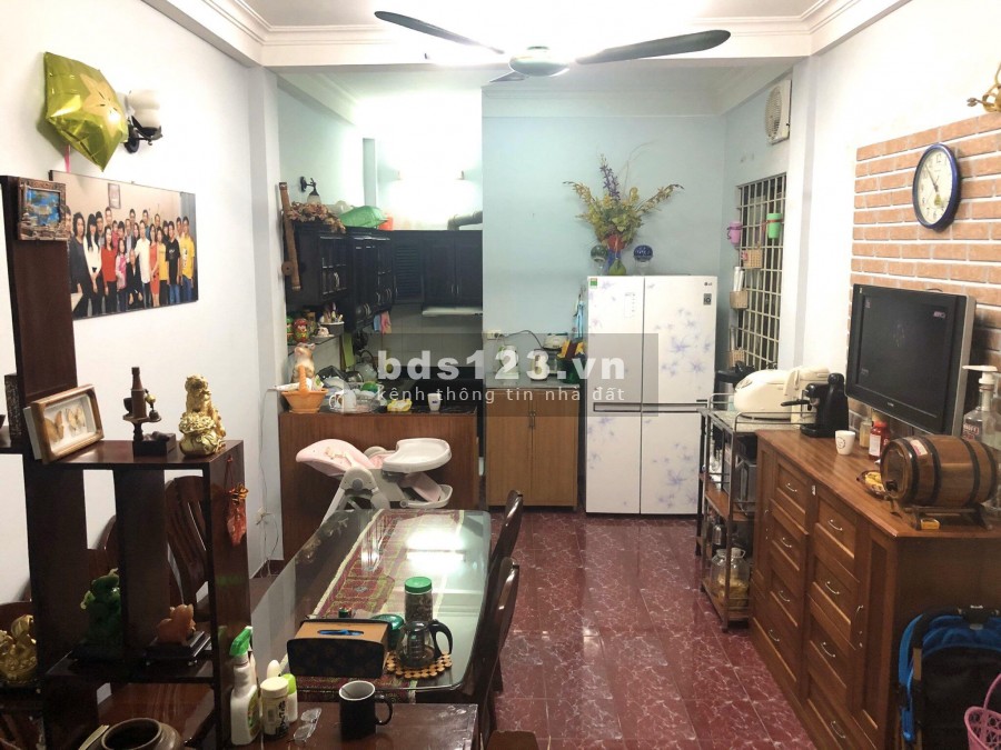 Bán nhà phố Yên Lạc, cách 1 nhà ra đường ô tô, 36m2 x 4 tầng