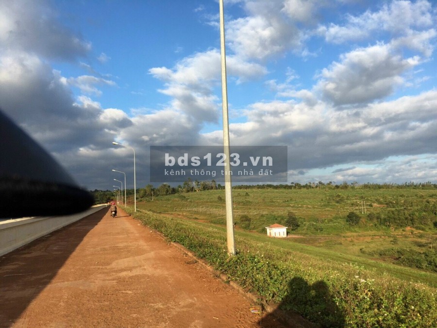 Bán đất mặt tiền QL14 full thổ gần kề KCN Nam Pleiku giá chỉ 468 tr