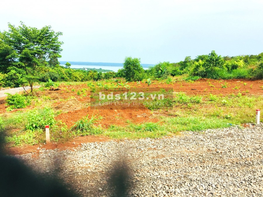 Bán đất ở xây nhà xã La Ngà, Sổ hồng, Thổ cư, Giá 300 triệu