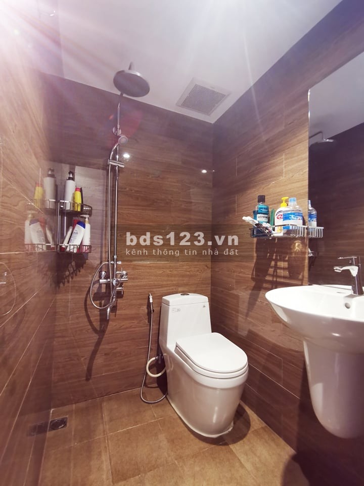 Bán nhà HXH Đinh Tiên Hoàng, Quận Bình Thạnh. Giá 3.4 tỷ.