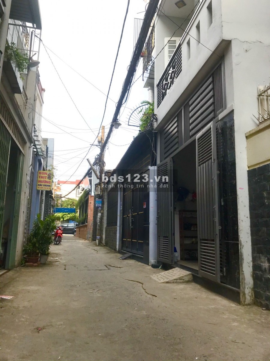 Nhà hẻm xe hơi gò vấp gần mặt tiền, Ngang 4. Hẻm thông, KD tốt.