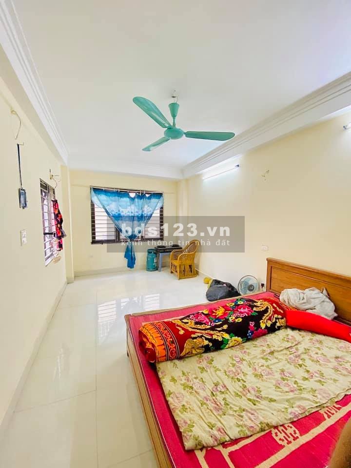 2 TỶ HƠN, ÔTÔ ĐỖ CỬA, NHÀ 3T, 30M2 CÓ 102