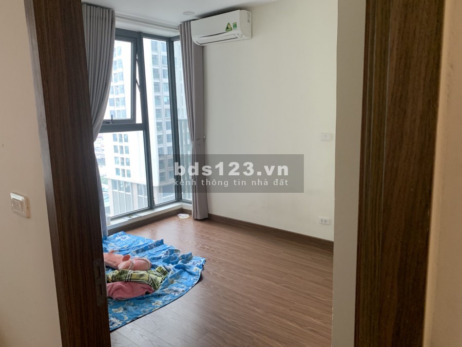 Chính chủ cần bán gấp căn hộ 75m2, view nội khu giá 2,3 tỉ