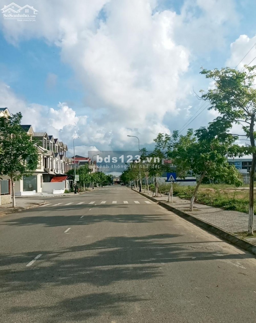 Cuối Năm Mua Nhà - Nhận Quà Liền Tay, Nhà Thô Huế Green Mái…