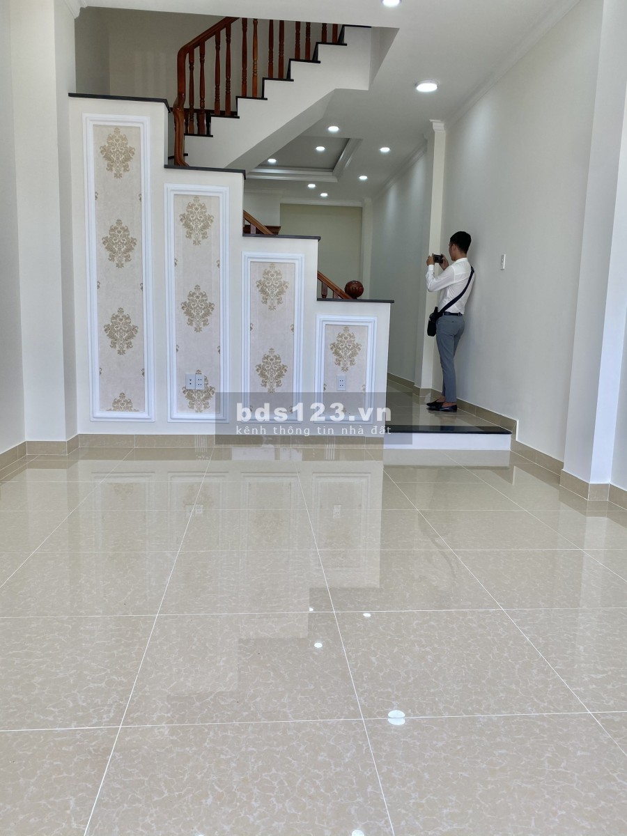 Bán Nhà Mới Đẹp Đường Số 10 Hiệp Bình Phước Thủ Đức , Sổ Hồng Hoàn Công