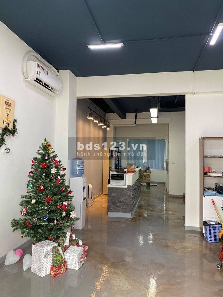 Nguyên căn shophouse cần cho thuê tại Saritown