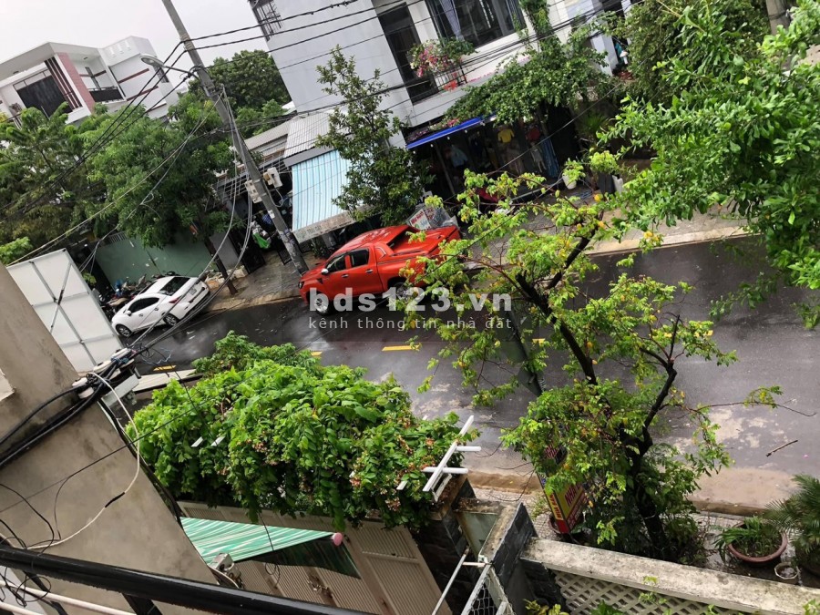 Chính chủ bán nhanh lô Lê Sao . Ngay sau lưng bến xe . Liên Chiểu - Hòa Minh - Đà Nẵng