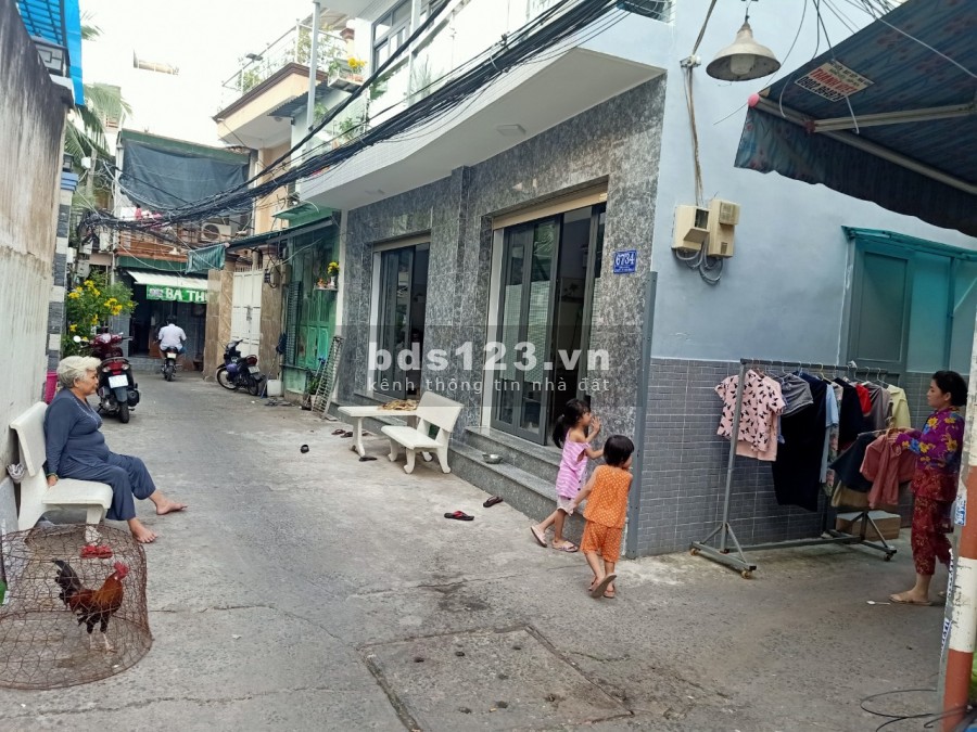 Bán nhà 1 lầu hẻm 67 bùi văn ba phường Tân Thuận Đông quận 7