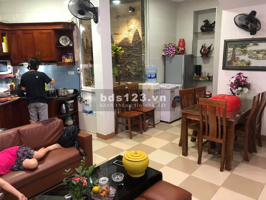 Mặt ngõ kinh doanh ở ngay đường Bưởi 3 gác đỗ cửa 2.98 tỷ