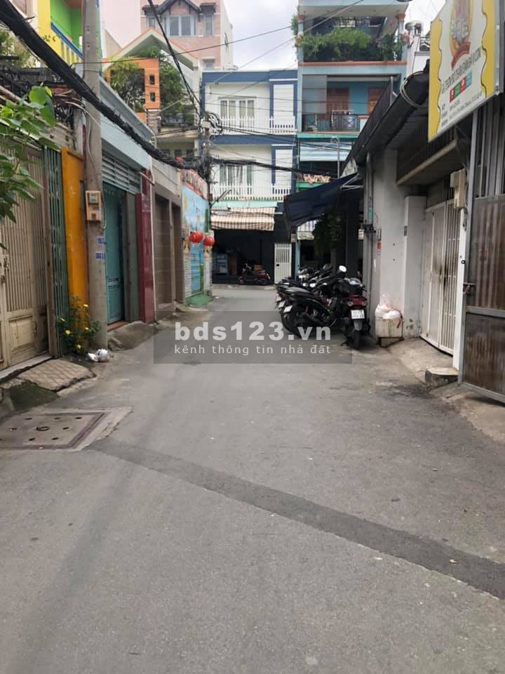 Hẻm ô tô Bạch Đằng phường 3 quận Bình Thạnh. 4x15 nhà xây 3 tầng giá 6.2 tỷ thương lượng