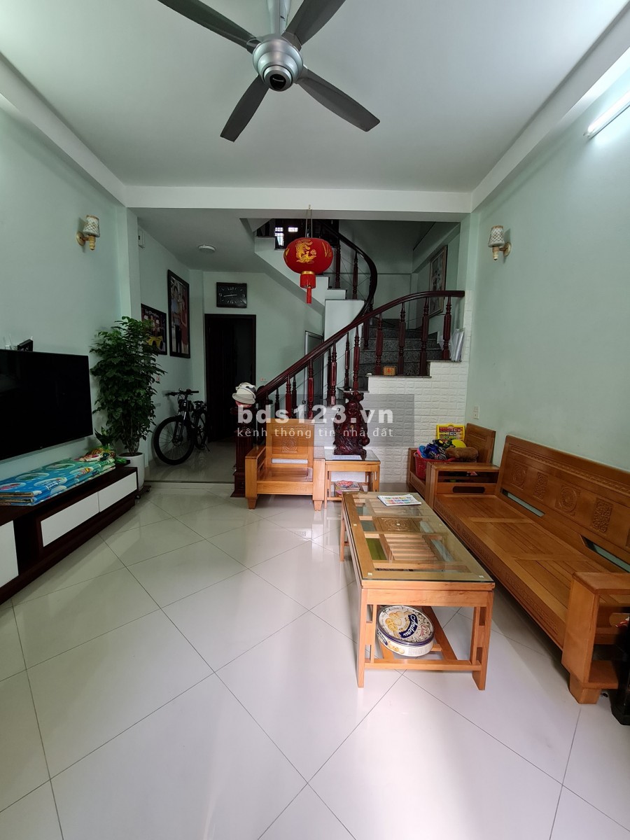 Bán Nhà Tư Đình, Long Biên, 2 Mặt Thoáng, 40mx4 Tầng Giá 2.75 Tỷ lh 0904454636