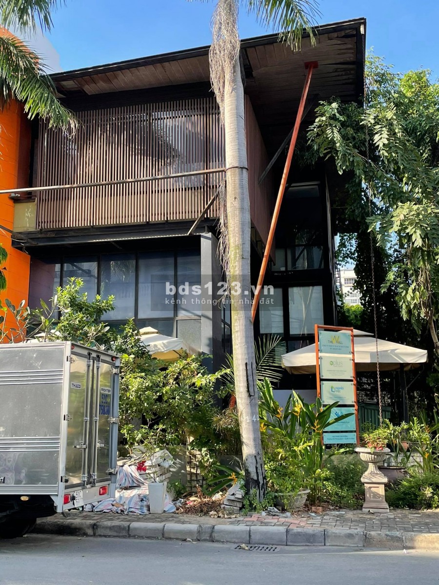 Đất cho thuê Phú Mỹ Hưng quận 7 ngã ba Phạm Thái Bường