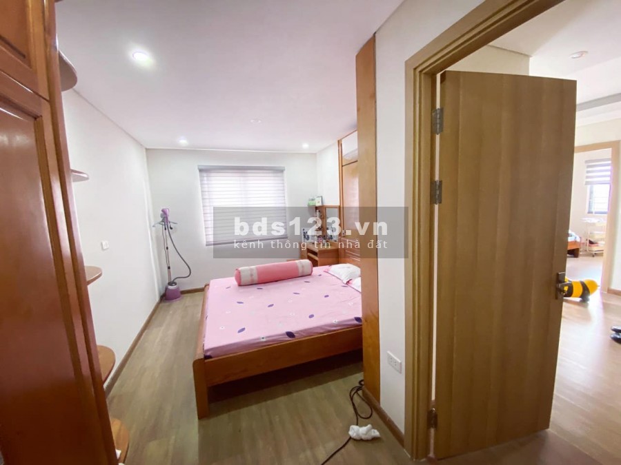 Bán căn hộ Happy Star Tower Giang Biên, Long Biên, căn góc, S: 77 m2 giá 1,9 tỷ LH 0366735565