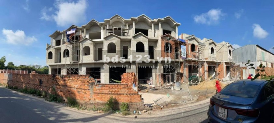 Siêu phẩm nhà 2 lầu tại Thủ Dầu Một, DTSD 176m2, GPXD, sổ hồng riêng công chứng ngay