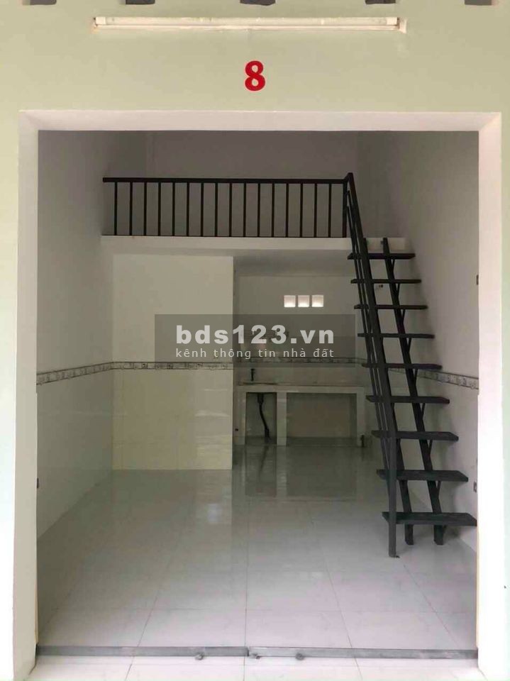 Nhà ở đường đinh đức thiện cách chợ Bình Chánh 4km