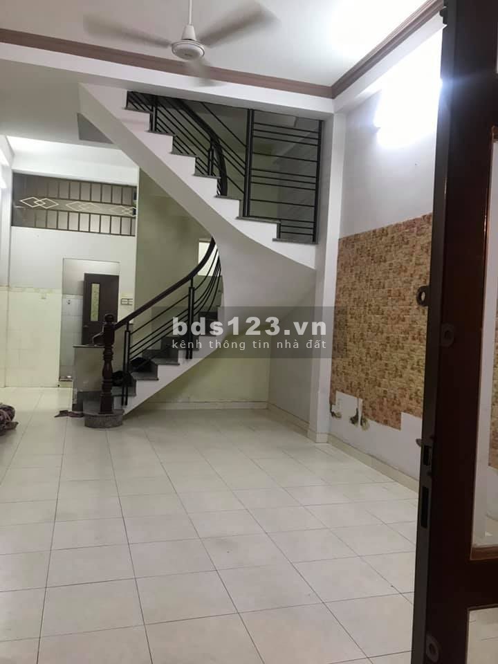 BÁN NHÀ 3 LẦU 2.6 TỶ, 29M2, NI SƯ HUỲNH LIÊN, TÂN BÌNH.