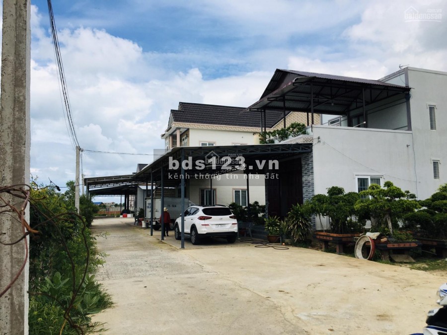 Đất đẹp Hồ Tràm cách biển 1,3km DT 221m2, SHR, TC 100m2. Sinh lời hiện hữu Giá chỉ 3,39 tỷ