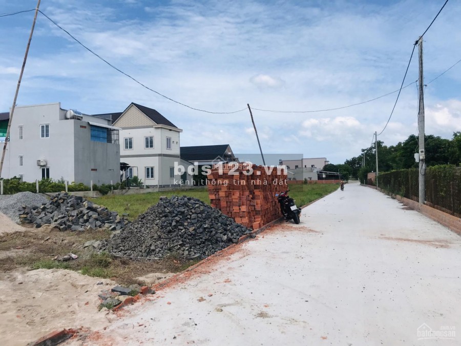 Đất đẹp Hồ Tràm cách biển 1,3km DT 221m2, SHR, TC 100m2. Sinh lời hiện hữu Giá chỉ 3,39 tỷ