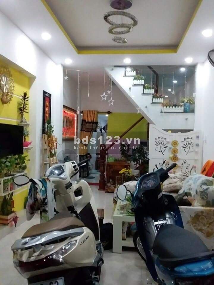 Bán nhà Bình Thạnh giá 3tỷ75 đường Nguyễn Khuyến Phường 12 Diện tích lớn giá yêu thương