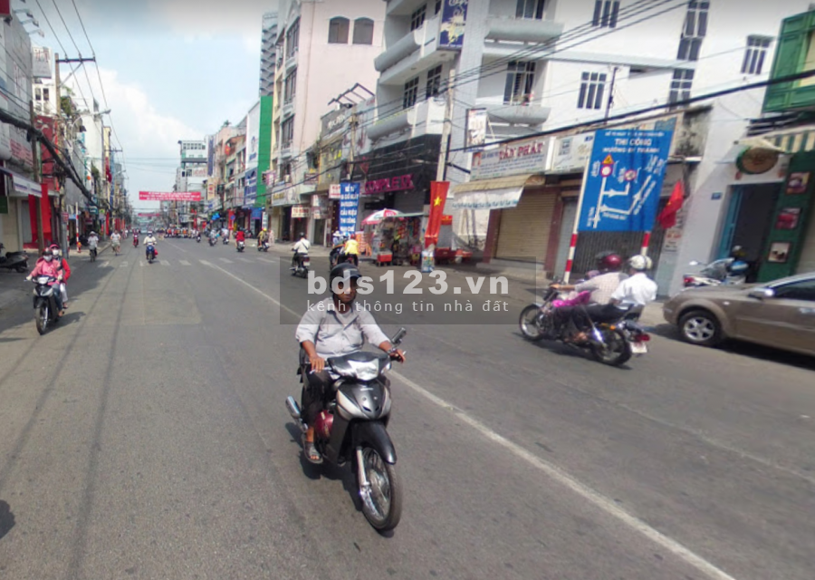 Cho thuê nhà mặt tiền Hai Bà Trưng_Gần chợ Tân Định