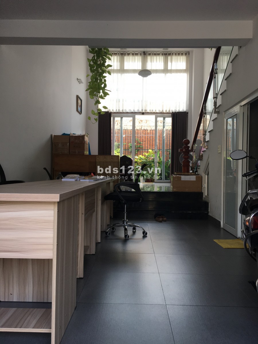 Cho thuê phù hợp văn phòng cty