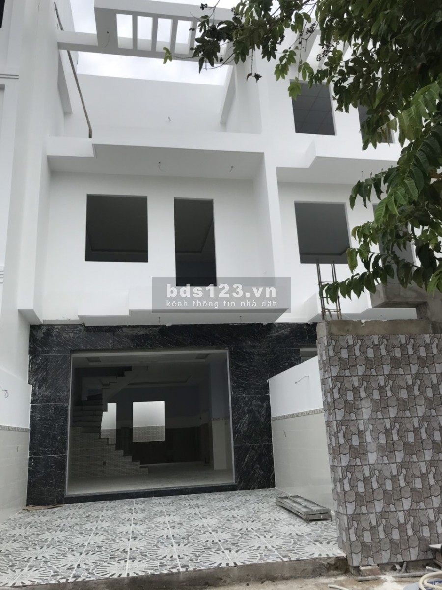 NHÀ MẶT TIỀN ĐƯỜNG LỚN DT 88 m2 – SỔ HỒNG RIÊNG – HỖ TRỢ TRẢ GÓP