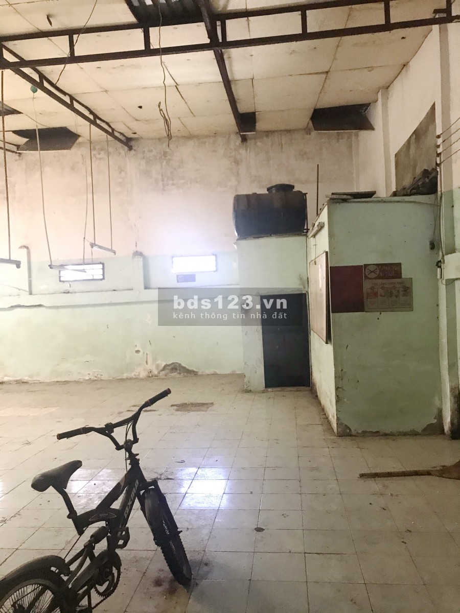 Cho thuê nhà xưởng (200m2) mặt tiền Bến Bình Đông P15 Q8