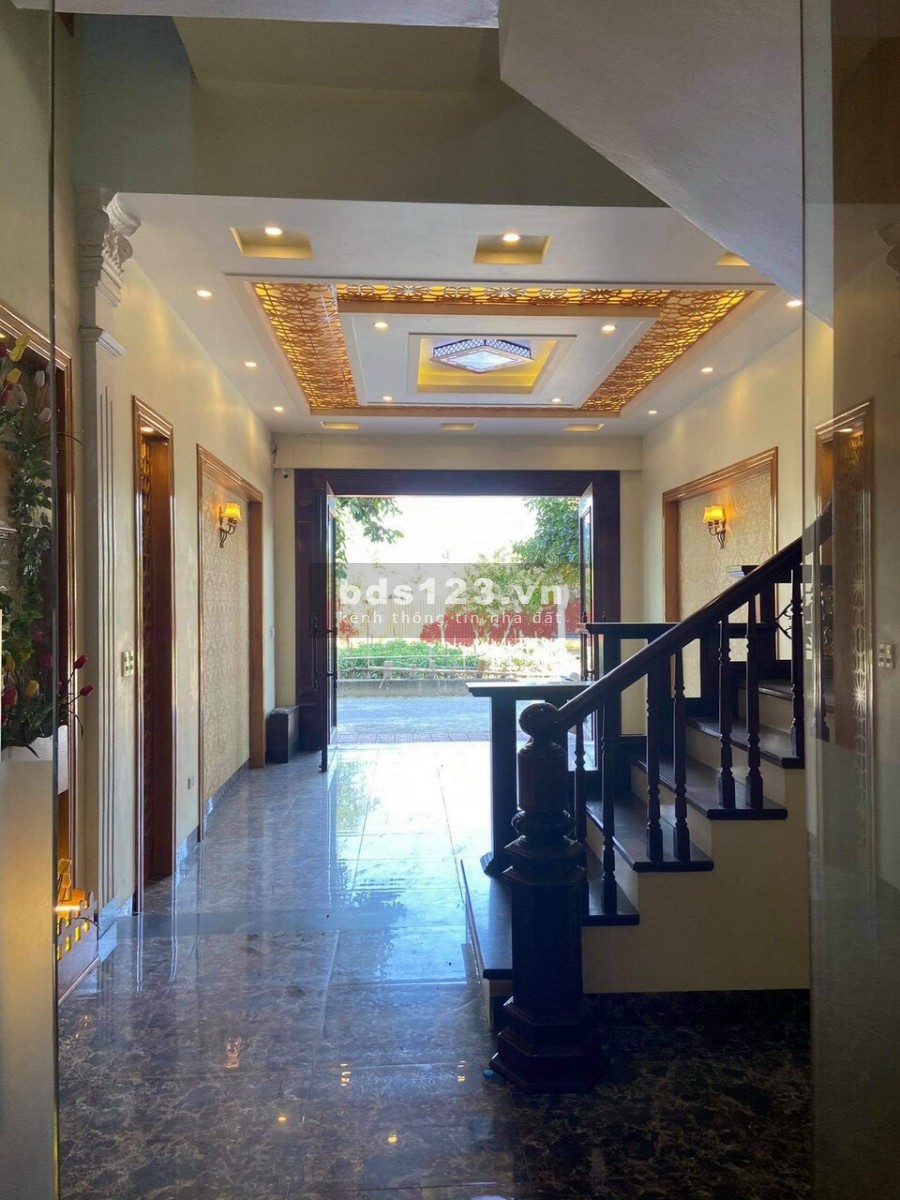Bán nhà mặt đường đôi Đào Tấn, Tân Bình, 67.5m2, 4 tầng, mt 4.5m, cực đẹp