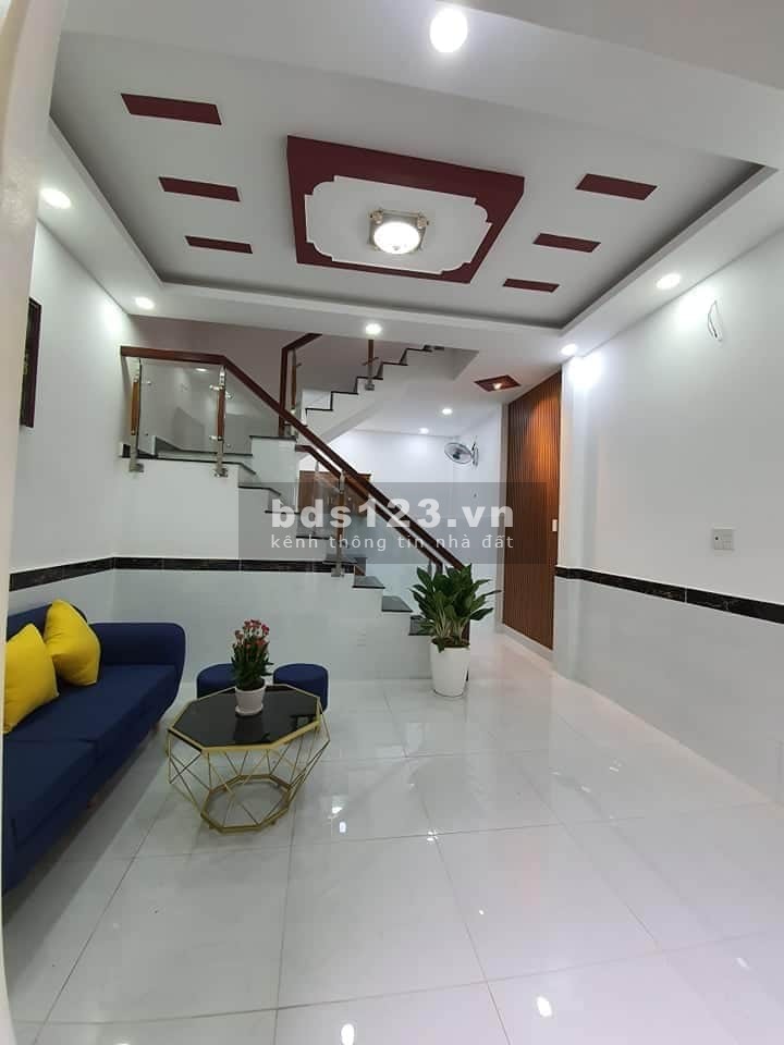 Nhà xây 3 tầng 2018, đường Lê Văn Sỹ. P.12, Quận 3. Bán 5,5 tỷ
