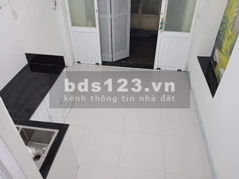 Bán nhà chinh chủ Lạc Long Quân, P8, Tân Bình, 4 tầng, chỉ 2tỷ (TL).