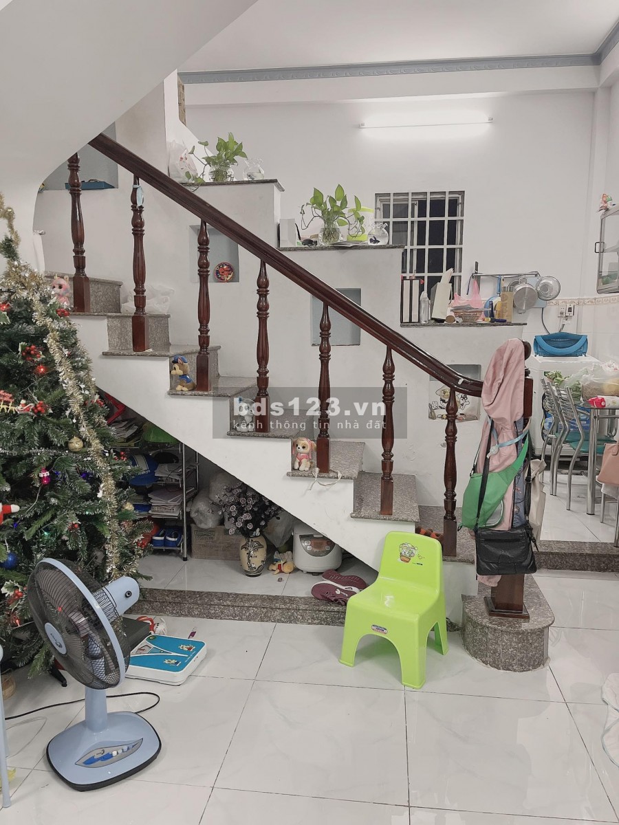 Bán Nhà Thủ Đức Giá Cực Hot Chỉ 3,95 Tỷ, 0983436461