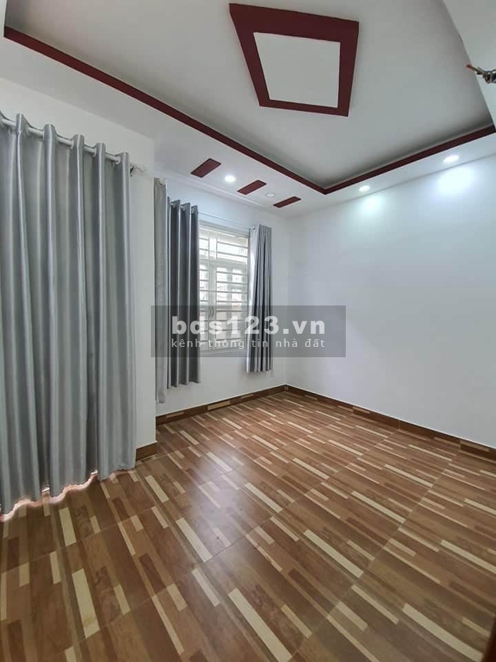 Nhà xây 3 tầng 2018, đường Lê Văn Sỹ. P.12, Quận 3. Bán 5,5 tỷ