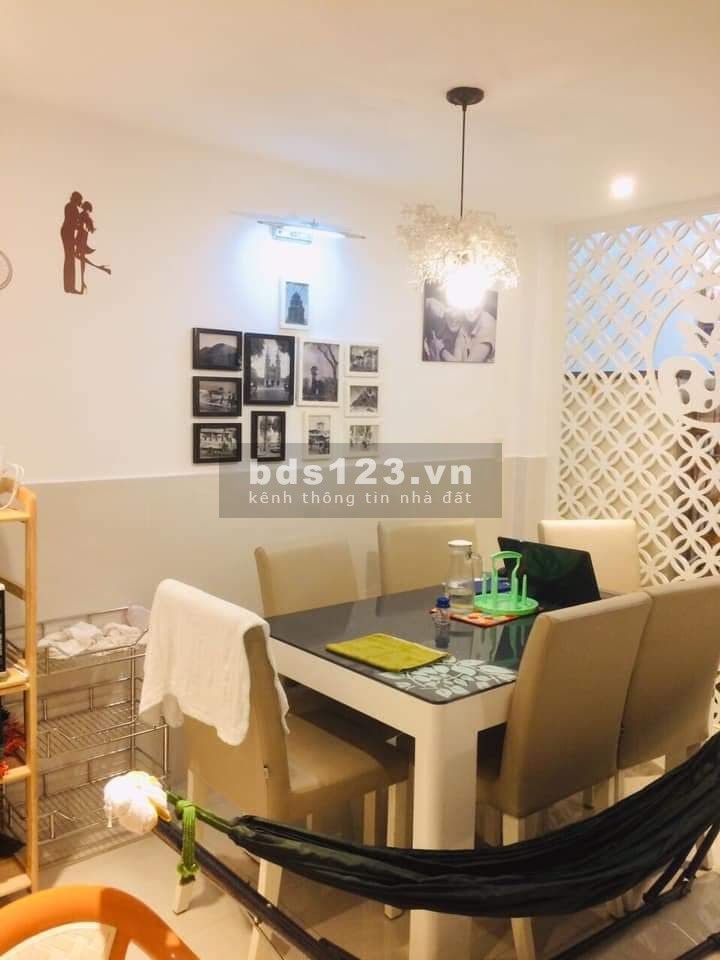 Bán nhà hẻm 4m Hồ Bá Kiện quận 10 DT: 4 x 11m giá 4.75 tỷ TL
